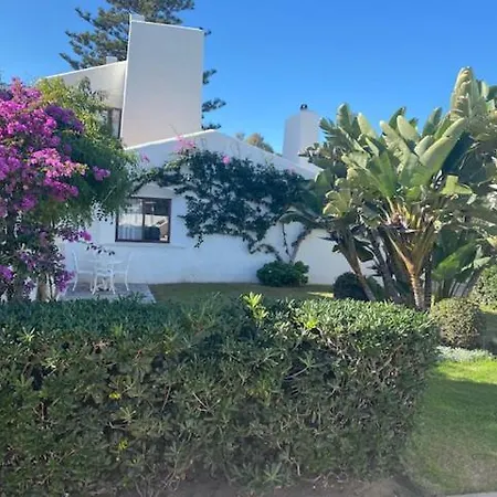 Villa Pedro, Beach House Zwischen Marbella Und Estepona Exterior photo